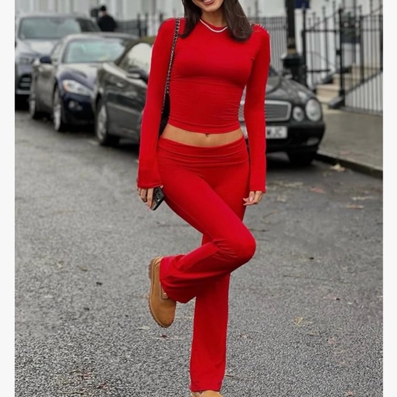 Long Sleeve Pullover and Fold Over Set in Red - Picture 2 of 6